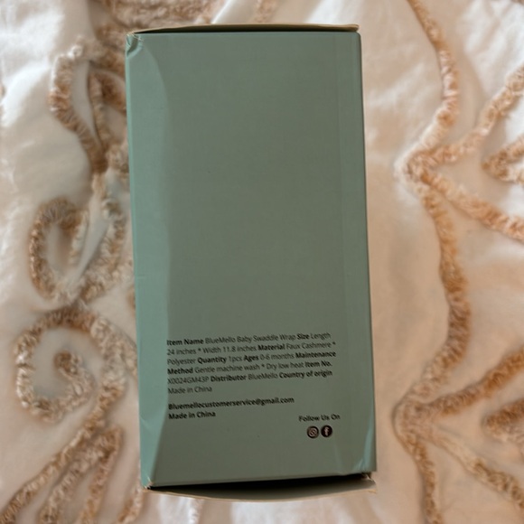 NIB BLUE MELLO WHITE FLUFFY BABY SWADDLE WRAP BLANKET - Picture 2 of 3